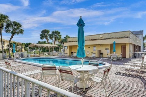 Copropriété à vendre à Sunrise, Floride: 2 chambres, 78.97 m2 № 805317 - photo 2