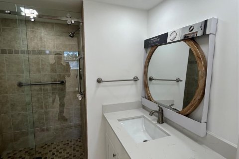 Condo in Sunrise, Florida, 2 bedrooms  № 805317 - photo 11