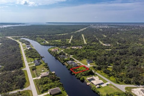 Terreno en venta en Port Charlotte, Florida № 790769 - foto 19