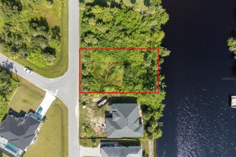 Terreno en venta en Port Charlotte, Florida № 790769 - foto 21