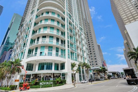 Condominio en venta en Miami, Florida, 2 dormitorios, 94.48 m2 № 947632 - foto 12