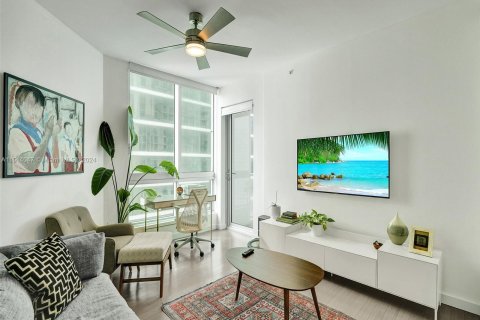 Condominio en venta en Miami, Florida, 2 dormitorios, 94.48 m2 № 947632 - foto 21
