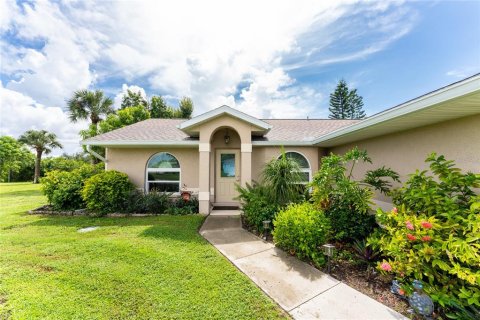 Casa en venta en Port Charlotte, Florida, 3 dormitorios, 112.13 m2 № 1396502 - foto 2