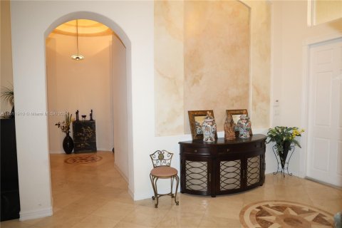 Villa ou maison à vendre à Pembroke Pines, Floride: 4 chambres, 361.3 m2 № 1234159 - photo 14