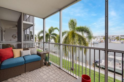 Condo in North Palm Beach, Florida, 1 bedroom  № 1103618 - photo 12