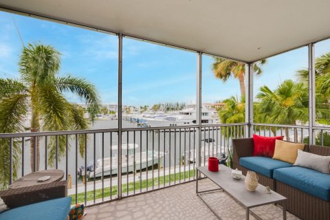 Condo in North Palm Beach, Florida, 1 bedroom  № 1103618 - photo 11