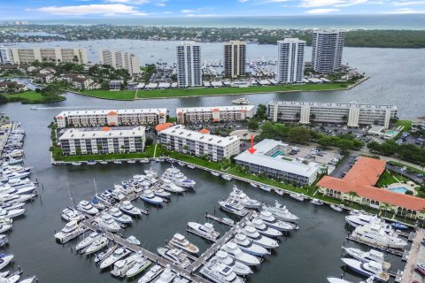 Condominio en venta en North Palm Beach, Florida, 1 dormitorio, 71.91 m2 № 1103618 - foto 7