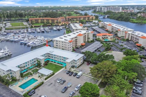 Condo in North Palm Beach, Florida, 1 bedroom  № 1103618 - photo 8