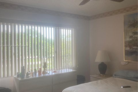 Condominio en venta en Pembroke Pines, Florida, 1 dormitorio, 98.1 m2 № 1329335 - foto 22