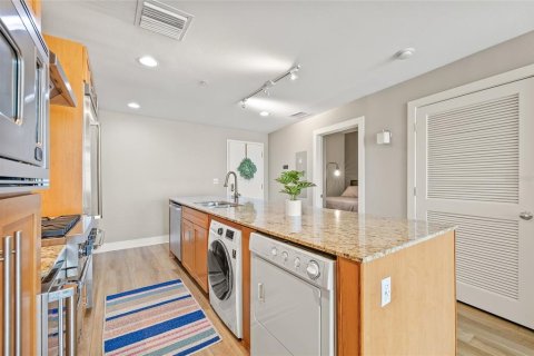 Copropriété à vendre à Tampa, Floride: 2 chambres, 97.55 m2 № 1350582 - photo 13