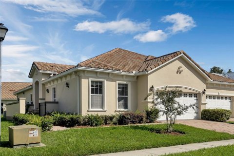 Villa ou maison à vendre à Kissimmee, Floride: 3 chambres, 176.51 m2 № 1350580 - photo 2