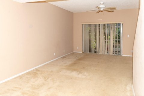 Touwnhouse à vendre à Margate, Floride: 2 chambres, 103.12 m2 № 1079216 - photo 12