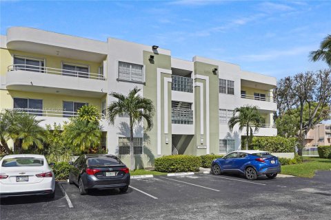 Copropriété à vendre à Miami, Floride: 2 chambres, 97.55 m2 № 1388121 - photo 29