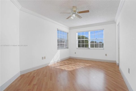 Copropriété à vendre à Miami, Floride: 2 chambres, 97.55 m2 № 1388121 - photo 8