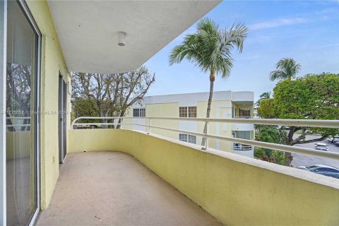 Copropriété à vendre à Miami, Floride: 2 chambres, 97.55 m2 № 1388121 - photo 22