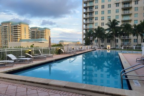 Condominio en alquiler en Boynton Beach, Florida, 1 dormitorio, 74.79 m2 № 1348500 - foto 21