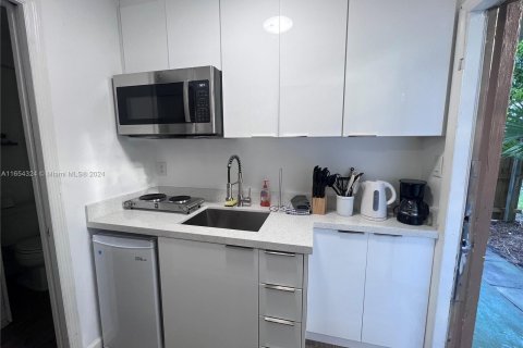 Condominio en alquiler en Hollywood, Florida № 1348903 - foto 1