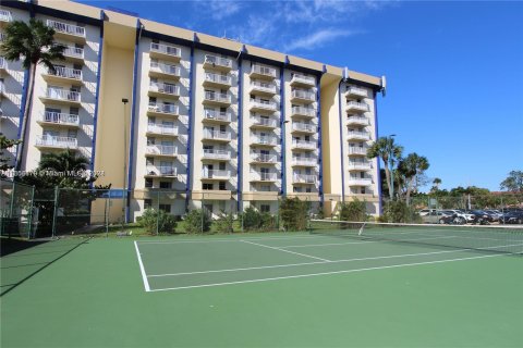 Condominio en alquiler en Miami, Florida, 1 dormitorio, 55.56 m2 № 1348973 - foto 22