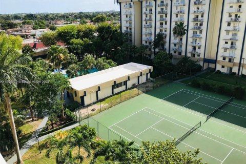 Condominio en alquiler en Miami, Florida, 1 dormitorio, 55.56 m2 № 1348973 - foto 26