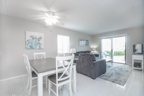 Condo in Saint Augustine, Florida, 2 bedrooms  № 801944 - photo 3