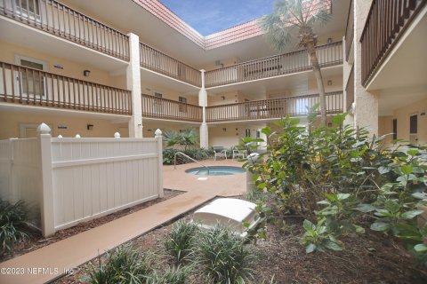 Condo in Saint Augustine, Florida, 2 bedrooms  № 801944 - photo 15