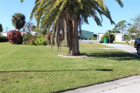 Land in Englewood, Florida № 794718 - photo 1