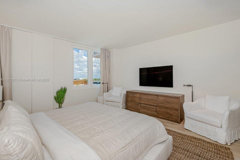 Condominio en alquiler en Miami Beach, Florida, 1 dormitorio, 89.19 m2 № 126384 - foto 17