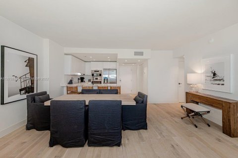 Condominio en alquiler en Miami Beach, Florida, 1 dormitorio, 89.19 m2 № 126384 - foto 8