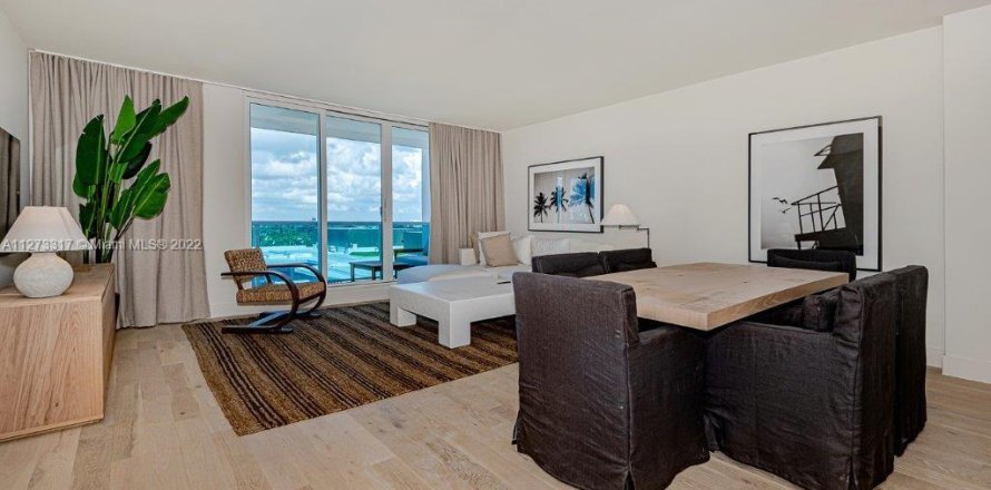 Condominio en Miami Beach, Florida, 1 dormitorio  № 126381