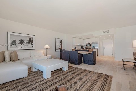 Condominio en alquiler en Miami Beach, Florida, 1 dormitorio, 81.75 m2 № 126381 - foto 5