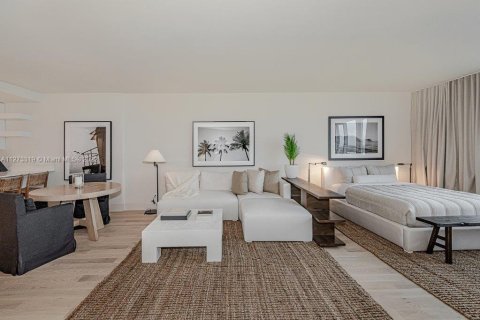 Condominio en alquiler en Miami Beach, Florida, 70.61 m2 № 126382 - foto 13