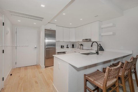 Condominio en alquiler en Miami Beach, Florida, 70.61 m2 № 126382 - foto 17