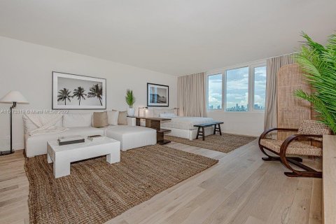 Condominio en alquiler en Miami Beach, Florida, 70.61 m2 № 126382 - foto 4