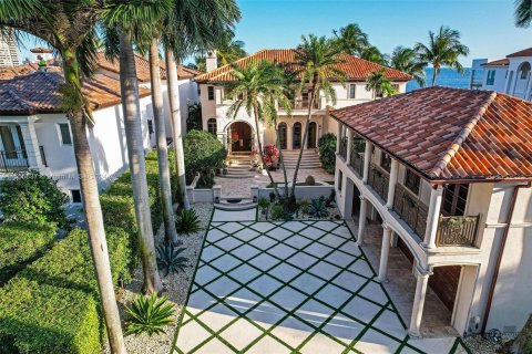 Villa ou maison à vendre à Miami, Floride: 5 chambres, 555.37 m2 № 1096032 - photo 3