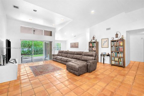 Villa ou maison à vendre à Cooper City, Floride: 4 chambres, 223.62 m2 № 1135747 - photo 5