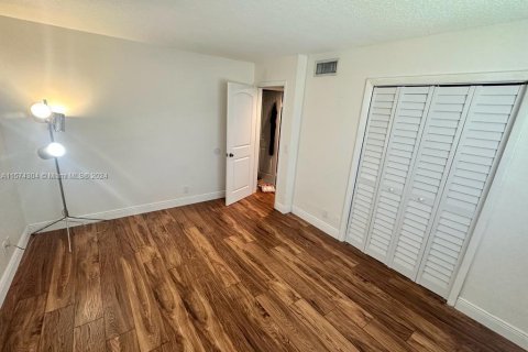Condominio en venta en Weston, Florida, 2 dormitorios, 114.36 m2 № 1138915 - foto 22