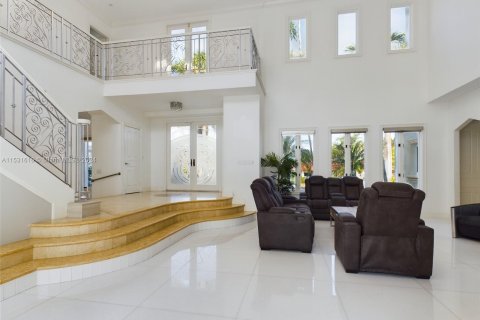 Villa ou maison à vendre à Hollywood, Floride: 5 chambres, 545.8 m2 № 1009013 - photo 11