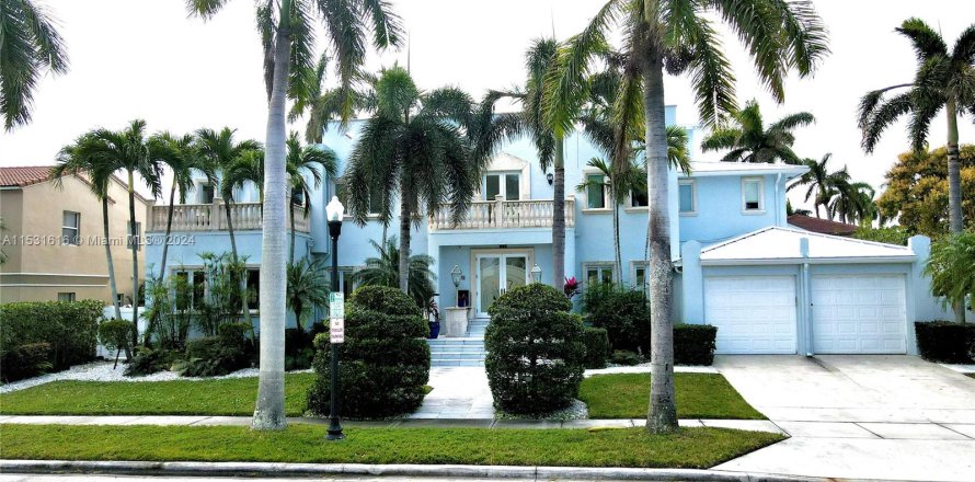 Villa ou maison à Hollywood, Floride 5 chambres, 545.8 m2 № 1009013
