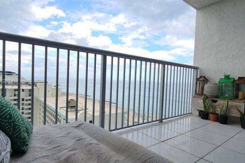 Condominio en venta en Miami Beach, Florida, 2 dormitorios, 104.24 m2 № 1358783 - foto 15