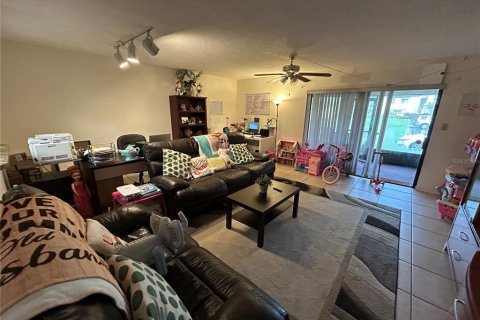 Condo in Orlando, Florida, 3 bedrooms  № 1299262 - photo 13