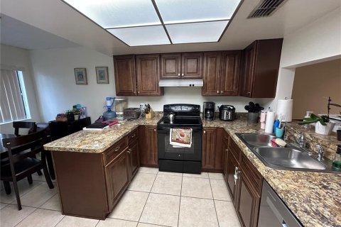 Condo in Orlando, Florida, 3 bedrooms  № 1299262 - photo 4