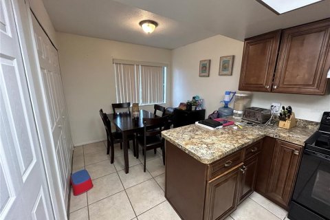 Condo in Orlando, Florida, 3 bedrooms  № 1299262 - photo 5