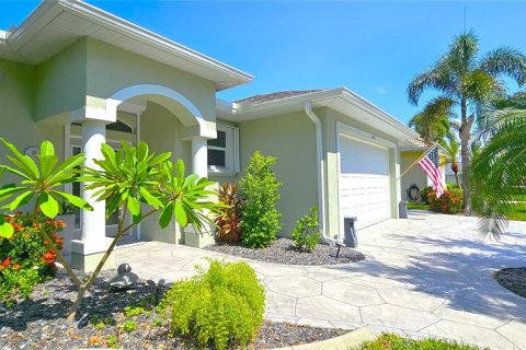 Villa ou maison à vendre à Punta Gorda, Floride: 3 chambres, 182.83 m2 № 1278879 - photo 9