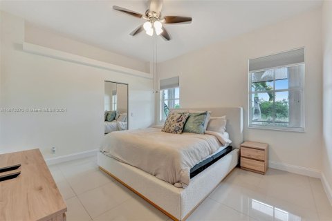 House in Weston, Florida 4 bedrooms, 183.76 sq.m. № 1396161 - photo 22