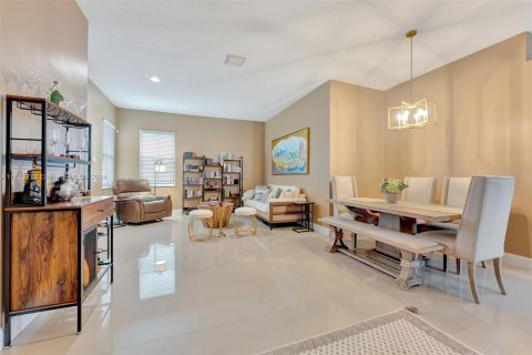 Villa ou maison à vendre à Weston, Floride: 4 chambres, 183.76 m2 № 1396161 - photo 10