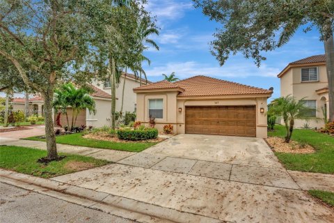 Villa ou maison à vendre à Weston, Floride: 4 chambres, 183.76 m2 № 1396161 - photo 2