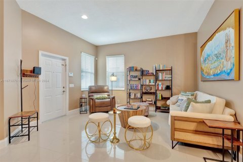 Casa en venta en Weston, Florida, 4 dormitorios, 183.76 m2 № 1396161 - foto 6