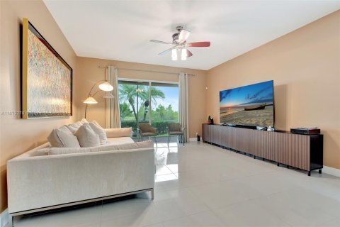 Casa en venta en Weston, Florida, 4 dormitorios, 183.76 m2 № 1396161 - foto 13