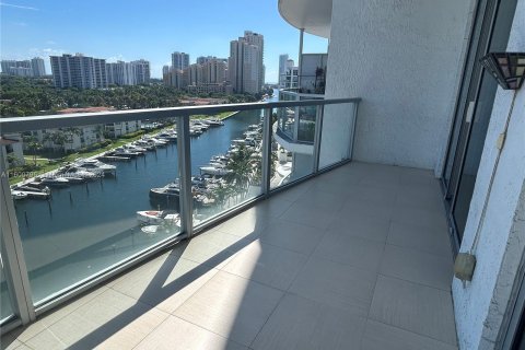 Copropriété à vendre à Aventura, Floride: 3 chambres, 126.53 m2 № 1215679 - photo 23