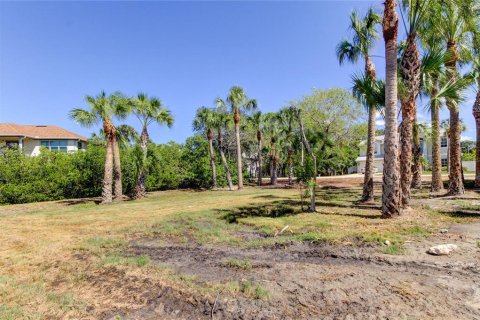 Land in New Port Richey, Florida № 799969 - photo 15